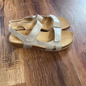 Haflinger Cream Leather Sandals